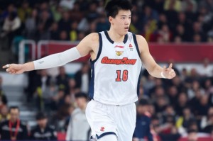 开云体育-虚惊一场！广东国手焦泊乔崴脚被搀扶退赛 无大碍出席发布会